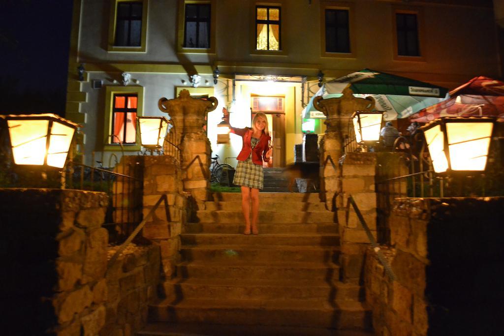 Hotel U Zlate Brany Cesky Raj Wellness Libuň Exterior foto